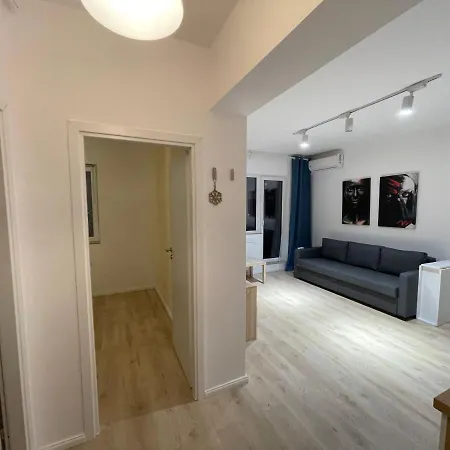 Treasure Luxury Palace דירה